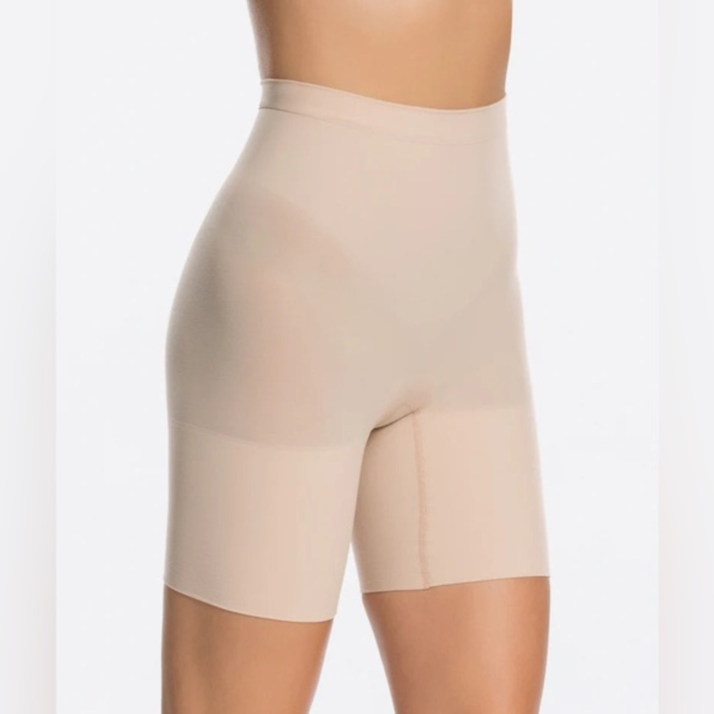 NWOT Spanx Power Series Medium Control Shorts XL